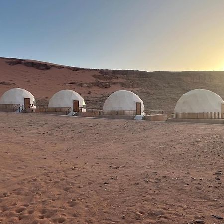Al Raha Luxury Camp Hotell Wadi Rum Exteriör bild
