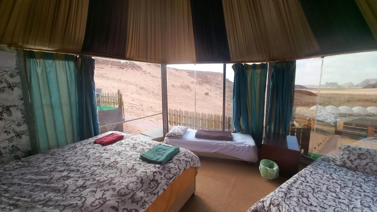 Al Raha Luxury Camp Hotell Wadi Rum Exteriör bild